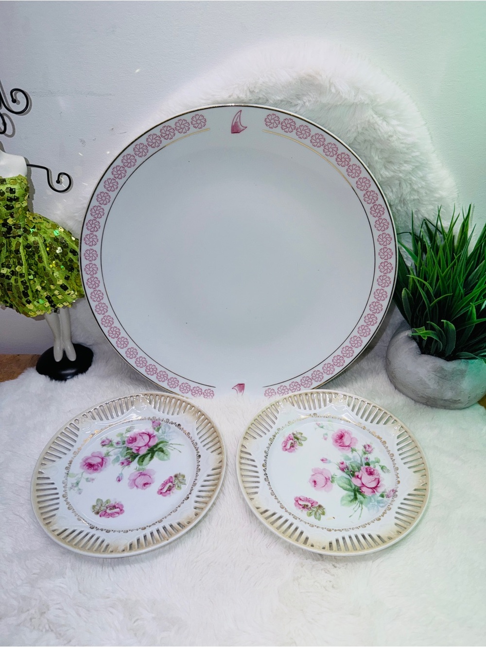 13” Porcelain Cake Platter w Pink Floral & Gold Trim Plus 2-7.5” Fruit Plates 💕